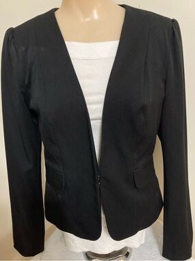 Black Women's Open-Front Blazer Jacket - Classic Tailored Style. Item# TSjkt32